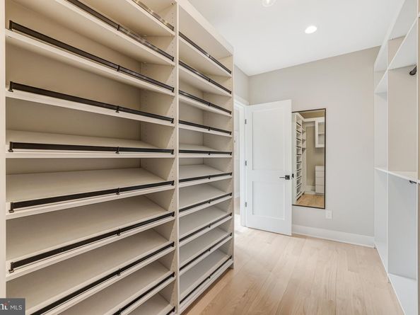 7400 Churchill Road, Mclean VA 22101
