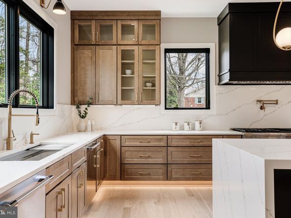 7400 Churchill Road, Mclean VA 22101