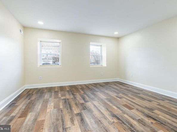 4664 Canton Street, Philadelphia PA 19127