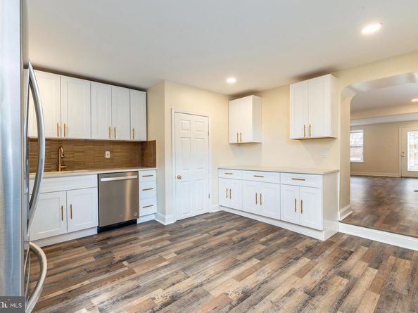 4664 Canton Street, Philadelphia PA 19127