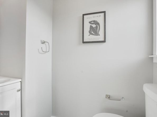 2116 R Street NE, Washington DC 20002