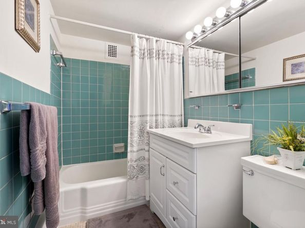 1545 18TH Street NW 303, Washington DC 20036