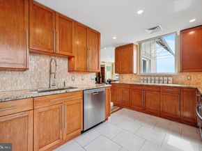 717 S Chris Columbus Boulevard 802, Philadelphia PA 19147