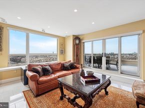 717 S Chris Columbus Boulevard 802, Philadelphia PA 19147