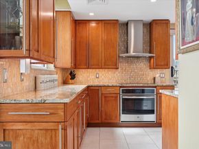 717 S Chris Columbus Boulevard 802, Philadelphia PA 19147
