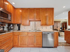 717 S Chris Columbus Boulevard 802, Philadelphia PA 19147