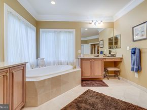 6424 Recreation Lane, Falls Church VA 22041