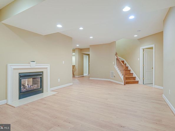 6424 Recreation Lane, Falls Church VA 22041