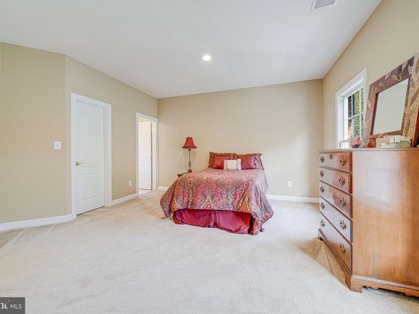 6424 Recreation Lane, Falls Church VA 22041