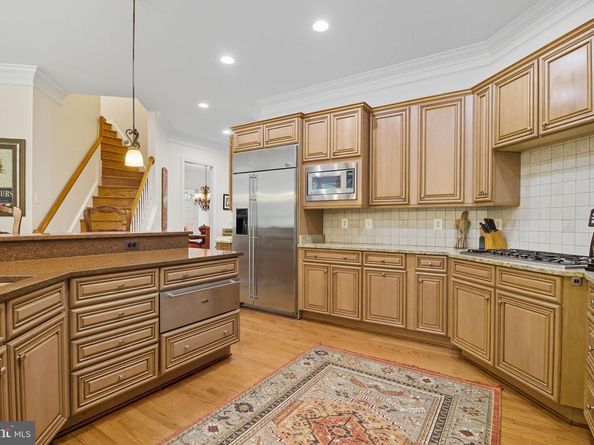 6424 Recreation Lane, Falls Church VA 22041