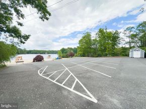 6424 Recreation Lane, Falls Church VA 22041