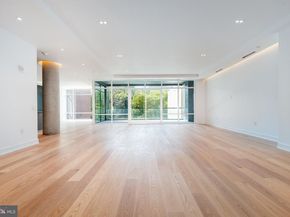 223 S 6TH Street 301, Philadelphia PA 19106