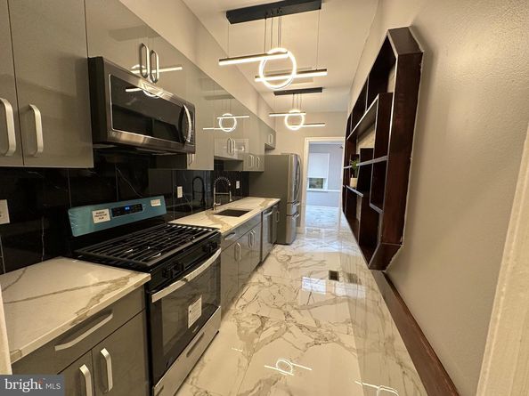 311 Gaskill Street, Philadelphia PA 19147