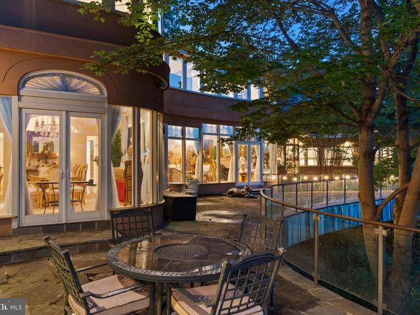 1159 Crest Lane, Mclean VA 22101