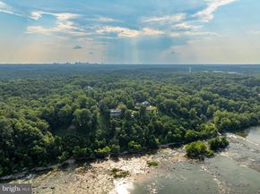 1159 Crest Lane, Mclean VA 22101