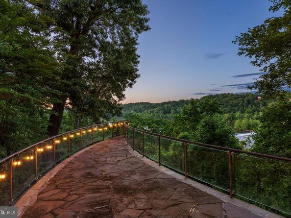 1159 Crest Lane, Mclean VA 22101