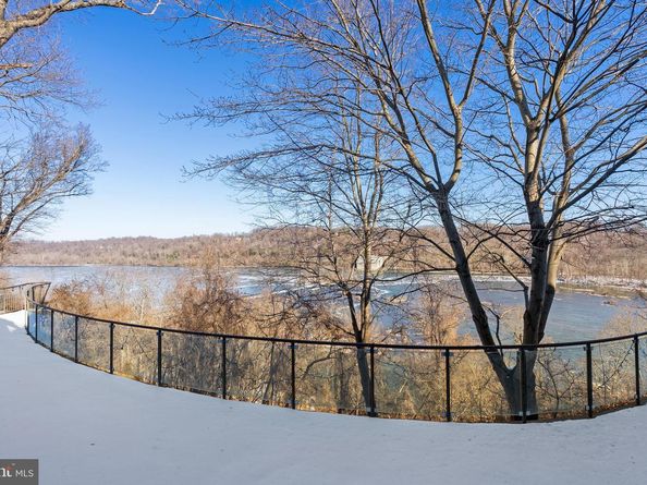 1159 Crest Lane, Mclean VA 22101