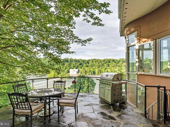 1159 Crest Lane, Mclean VA 22101
