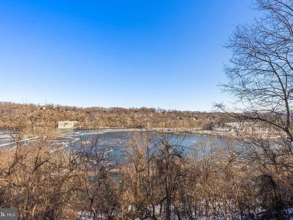 1159 Crest Lane, Mclean VA 22101