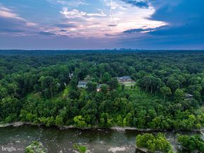 1159 Crest Lane, Mclean VA 22101