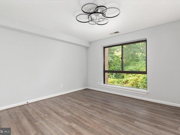 1701 Gainesville Street SE 101, Washington DC 20020