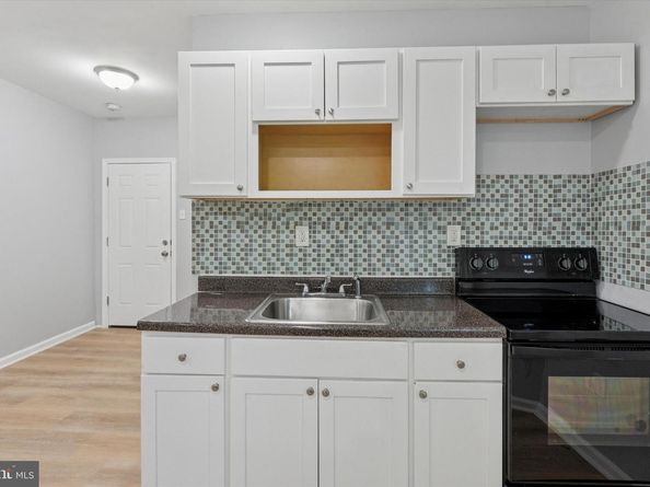 1809 W Venango Street, Philadelphia PA 19140