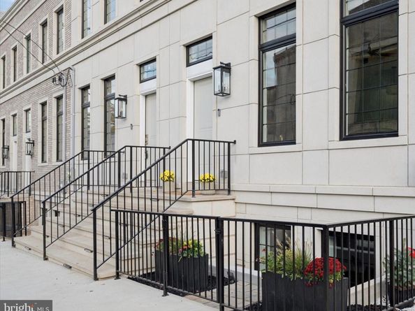 122 E Sharpnack Street, Philadelphia PA 19119
