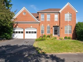 2410 Dakota Lakes Drive, Herndon VA 20171