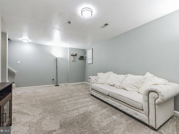 515 Williamsburg Way, King Of Prussia PA 19406