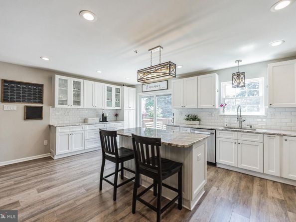 515 Williamsburg Way, King Of Prussia PA 19406