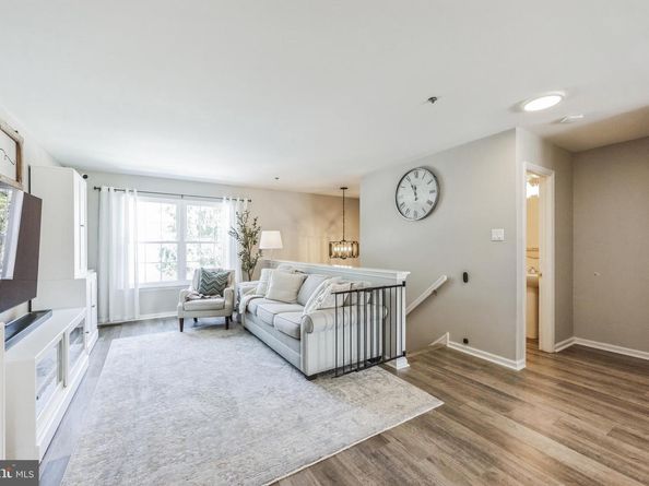 515 Williamsburg Way, King Of Prussia PA 19406
