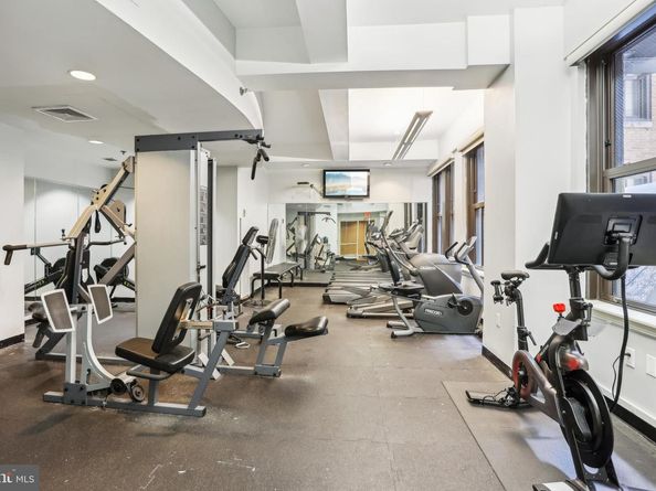 1500 Chestnut Street 20H, Philadelphia PA 19102