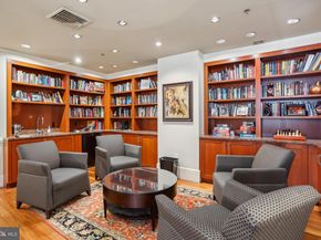 1500 Chestnut Street 20H, Philadelphia PA 19102
