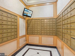 1500 Chestnut Street 20H, Philadelphia PA 19102