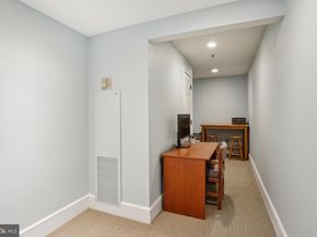 1500 Chestnut Street 20H, Philadelphia PA 19102