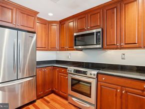 1500 Chestnut Street 20H, Philadelphia PA 19102