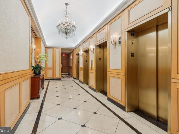 1500 Chestnut Street 20H, Philadelphia PA 19102