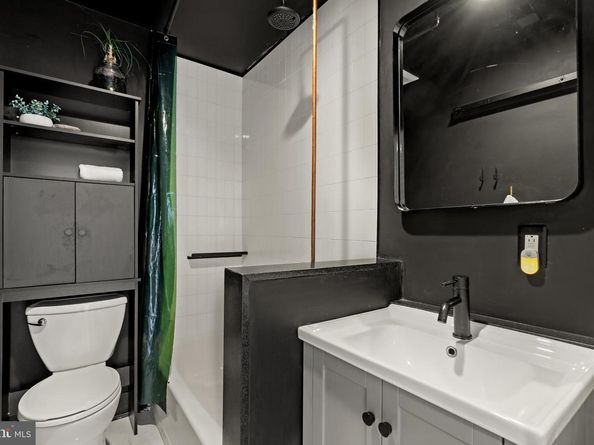 2305 18TH Street NW 406, Washington DC 20009
