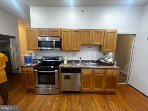 1739 W Montgomery Avenue, Philadelphia PA 19121