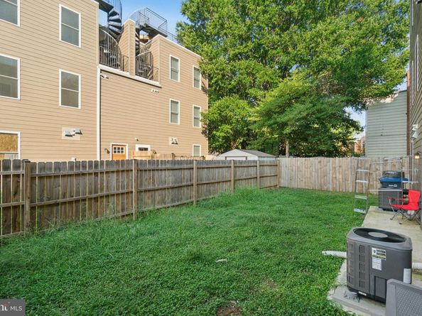 2416 Lenfant Square SE, Washington DC 20020