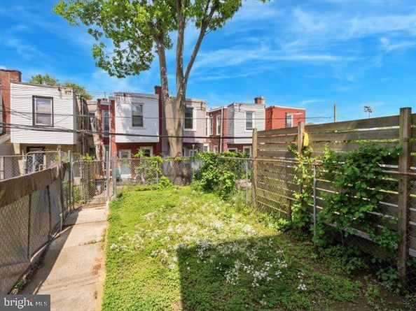 6807 Chew Avenue, Philadelphia PA 19119