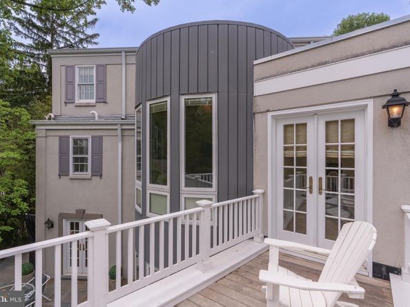 2911 45TH Street NW, Washington DC 20016