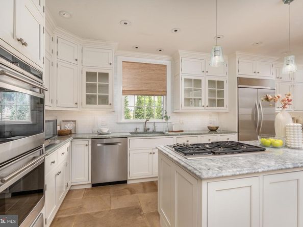 2911 45TH Street NW, Washington DC 20016
