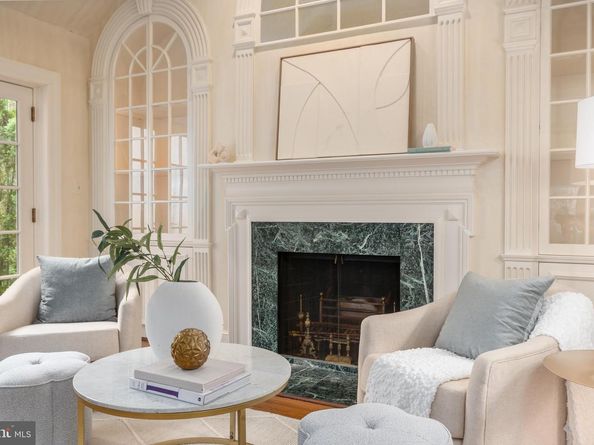 2911 45TH Street NW, Washington DC 20016