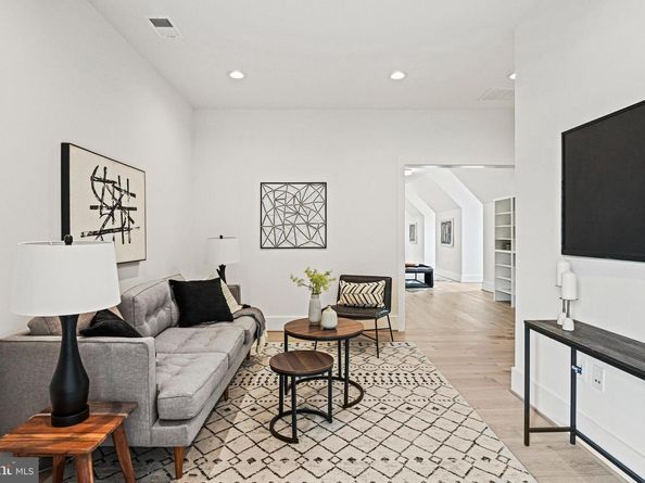 1109 Ingleside Avenue, Mclean VA 22101