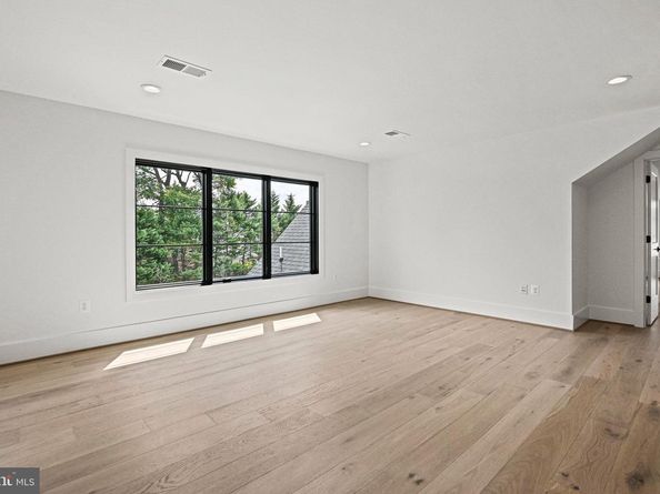 1109 Ingleside Avenue, Mclean VA 22101