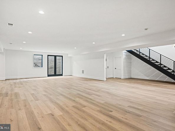 1109 Ingleside Avenue, Mclean VA 22101