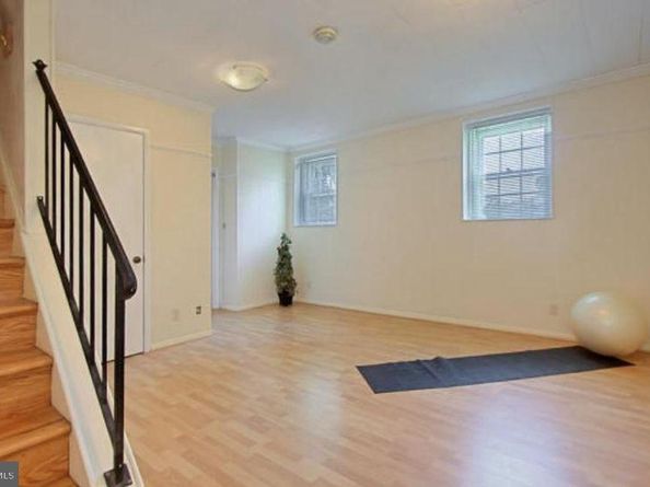 4217 32nd Road S, Arlington VA 22206