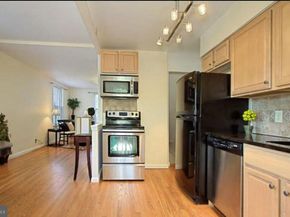 4217 32nd Road S, Arlington VA 22206
