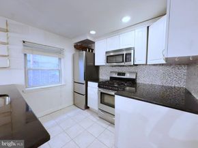 1828 Green Street 1R, Philadelphia PA 19130